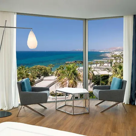 Курортный комплекс Swissotel Bodrum Тургутрейс